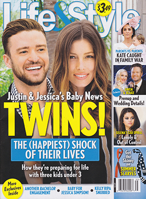 Illustration for article titled This Week In Tabloids: Blake Shelton Gave Birth...to Racist and Homophobic Tweets!